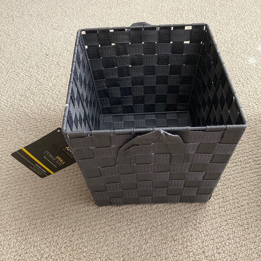 Small Storage Tote Basket Steel Frame Wire Woven Fabric Grey 10” x 12” x 8” NWT